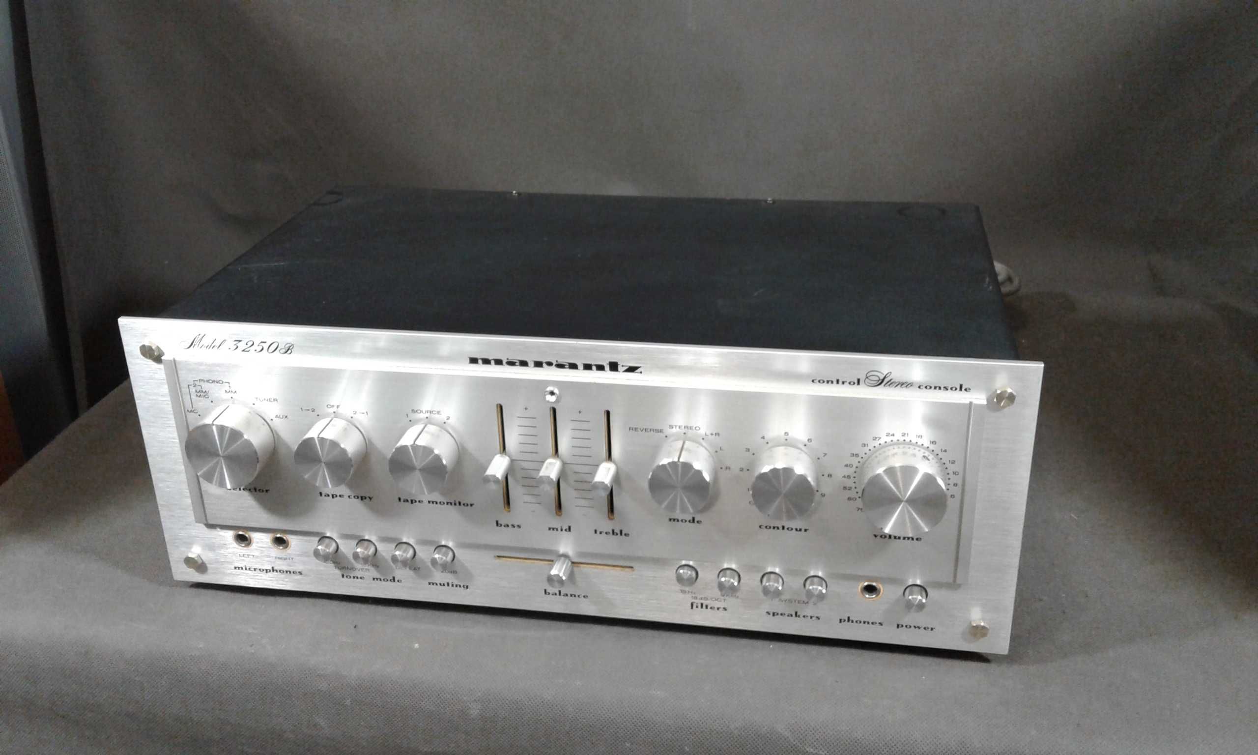 MARANTZ 3250B,przedwzmacniacz stereo vintage