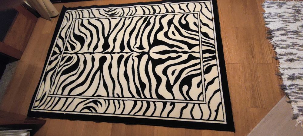 Conjunto de 2 tapetes 160 x 230 e 80 x 150 beije e preto