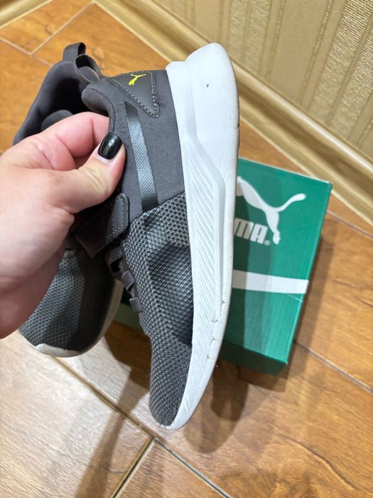 Продам кроссовки на мальчика puma