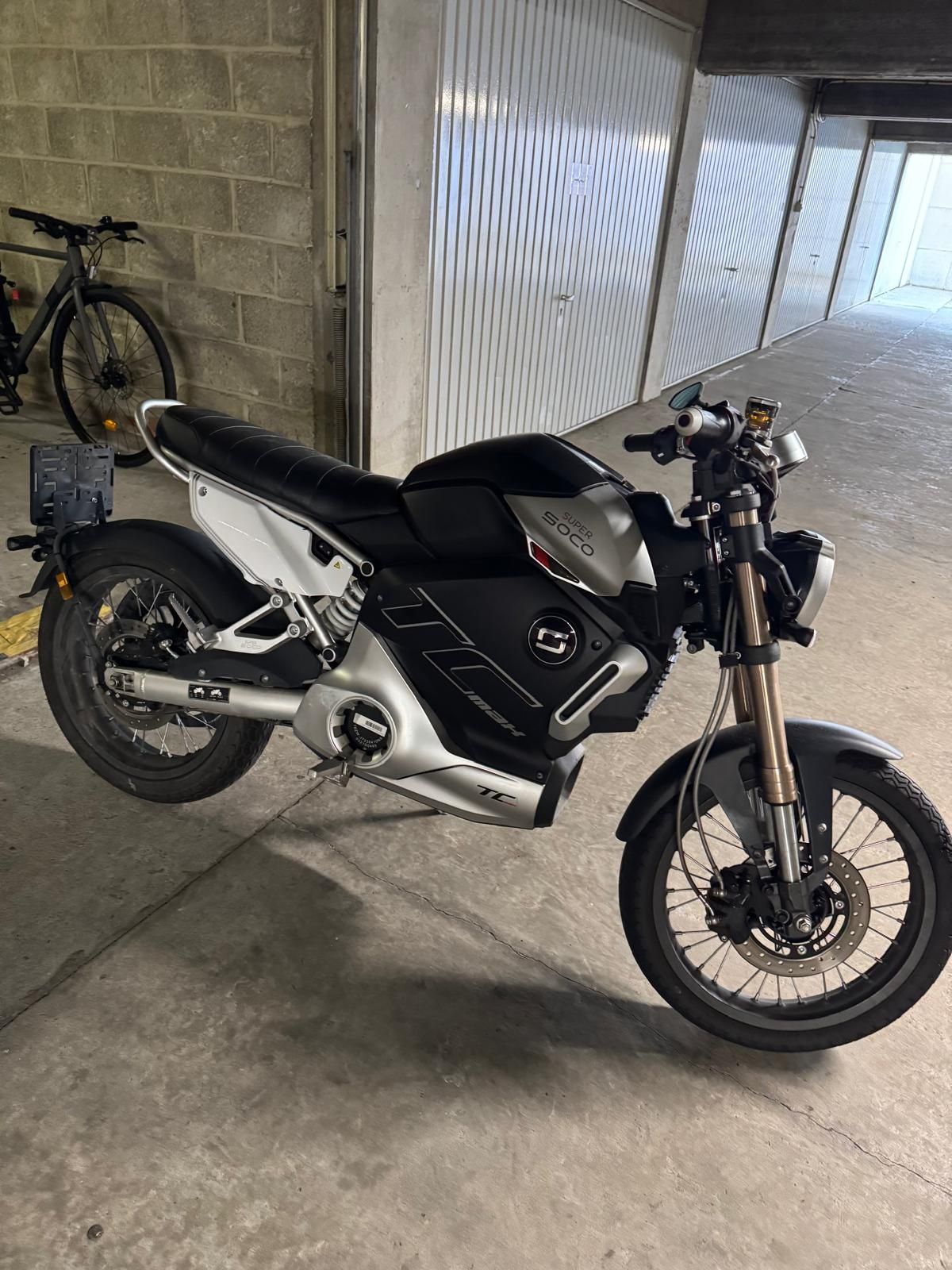 Motocykl 100% Elektryczny Super Soco TC MAX kategoria B , jak 125cc