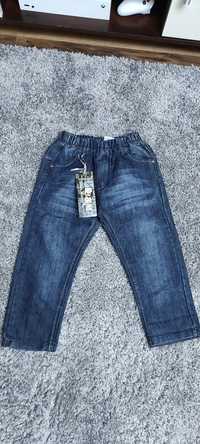 NOWE spodnie jeansowe dziecięce w rozmiarze 98/104
