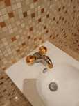 Torneira Dourada Bidé e banheira WC