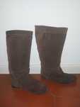 Botas de cano alto, castanhas, tamanho 36, couro
