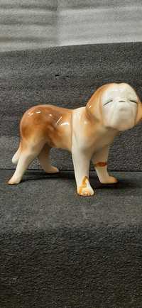 Bernardyn porcelananowa figurka psa vintyge.