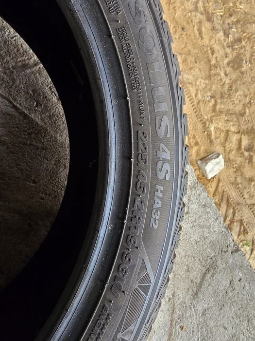 Sprzedam Opony Całoroczne Kumho Solus 4S 225/45ZR19 4sztuki