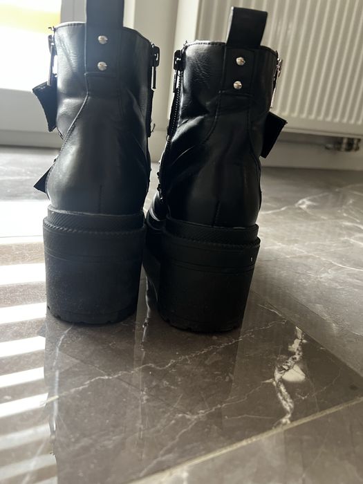 Buty wiosenno- jesienne r 37