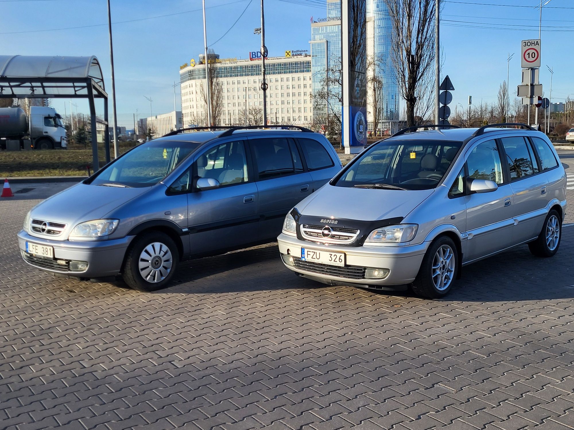 Свіжопригнанаі ЗЕФІРА 2.0tdi 7місць