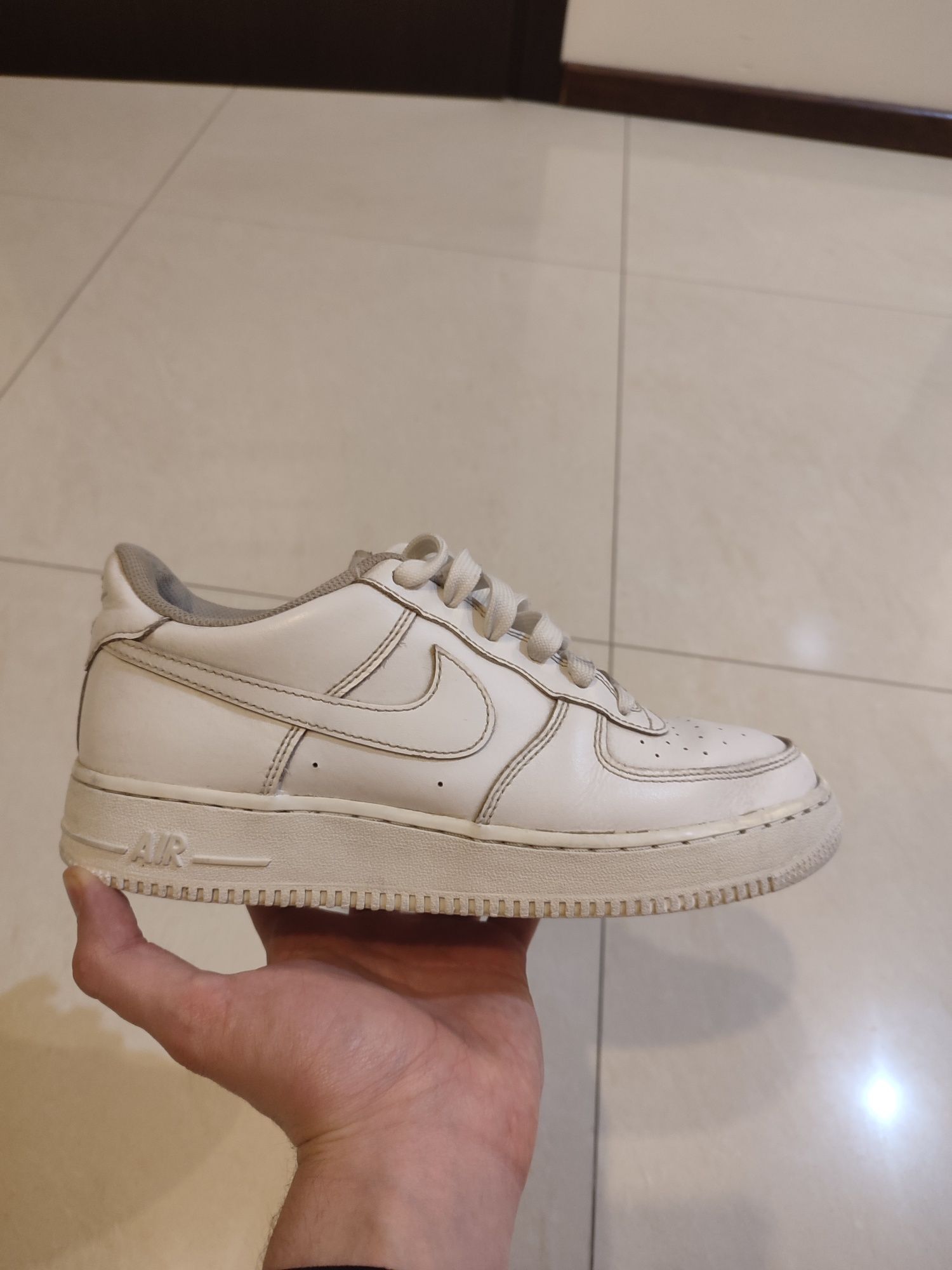 Białe buty Nike air force 1 low