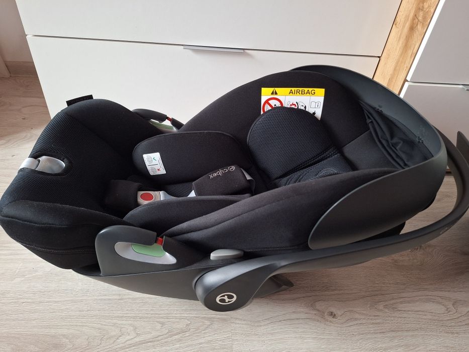 Cybex cloud t i-size plus fotelik samochodowy z bazą ISOFIX