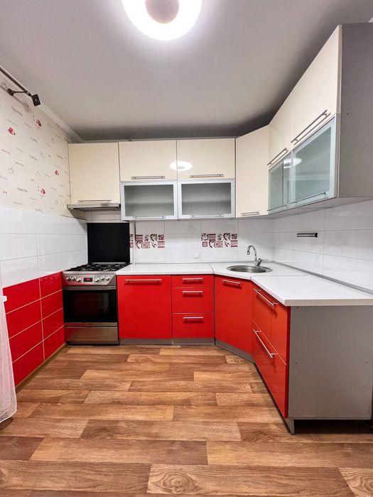 Довгострокова оренда 4 кімнатної квартири