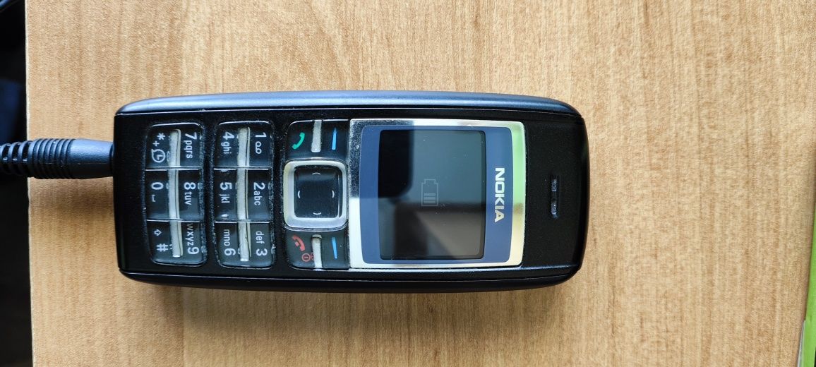 Nokia 1600 z Ladowarka