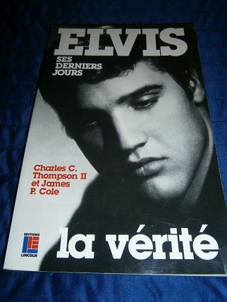 LP do Elvis Presley e livros