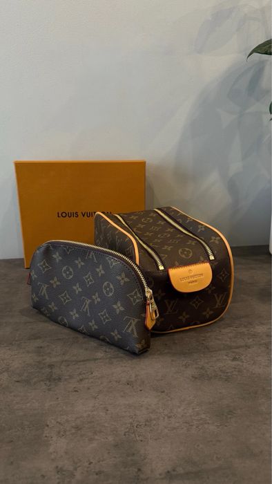 Louis Vuitton косметичка