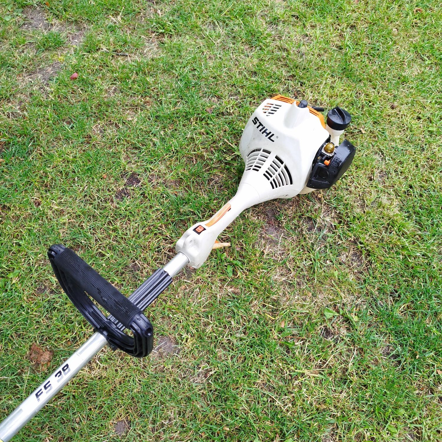 Kosa spalinowa podkaszarka Stihl FS38