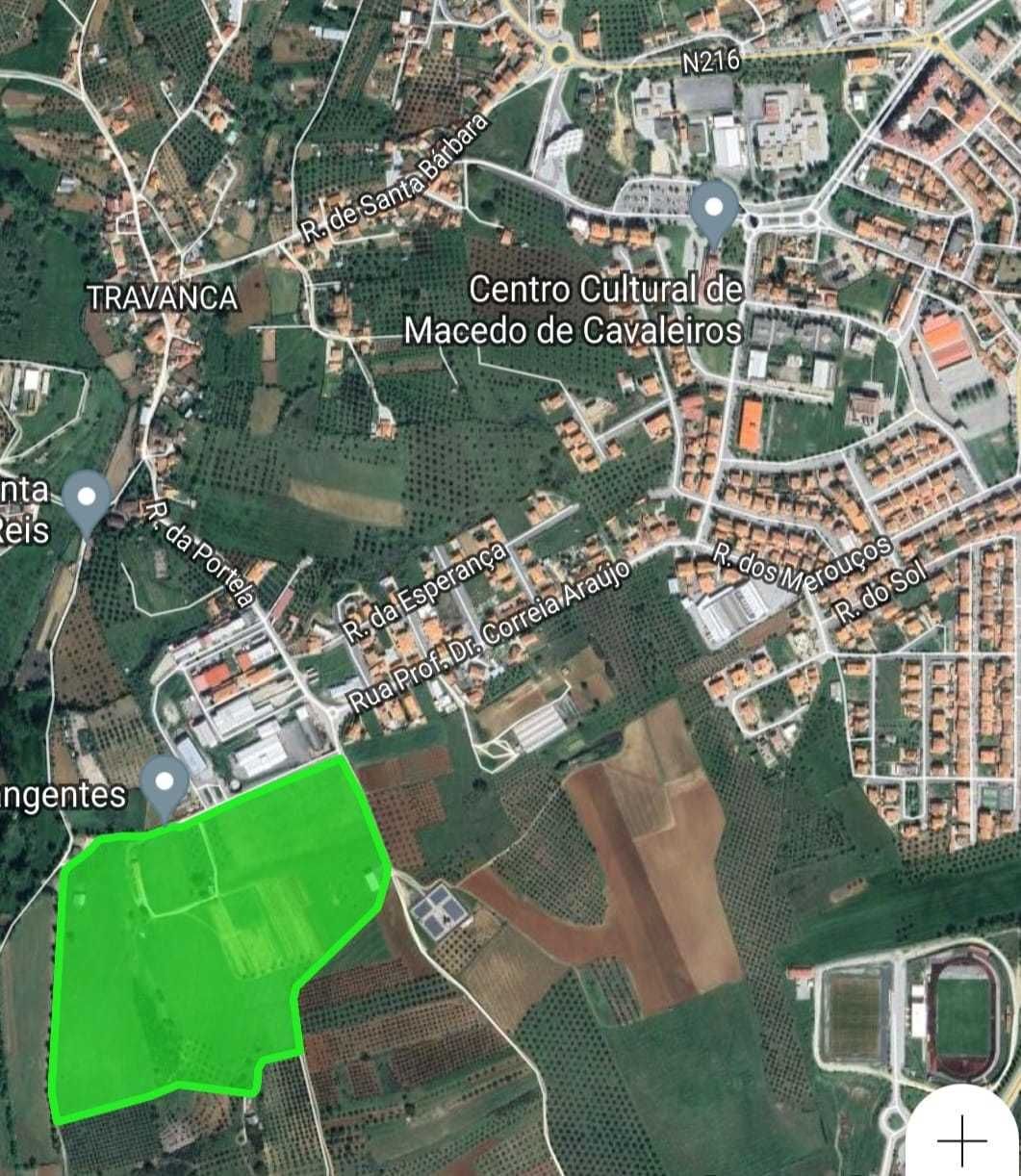 Quinta 15ha regadio c/ 3 armazéns - 1 km de Macedo de Cavaleiros