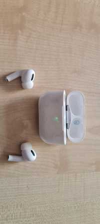 Apple AirPods Pro with