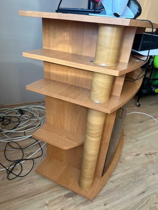 Szafka pod TV przeszklona