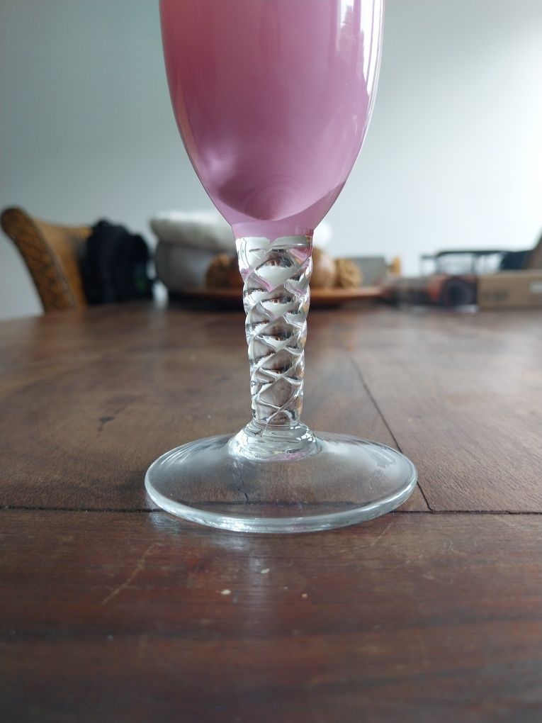 Jarra em vidro opalino rosa8