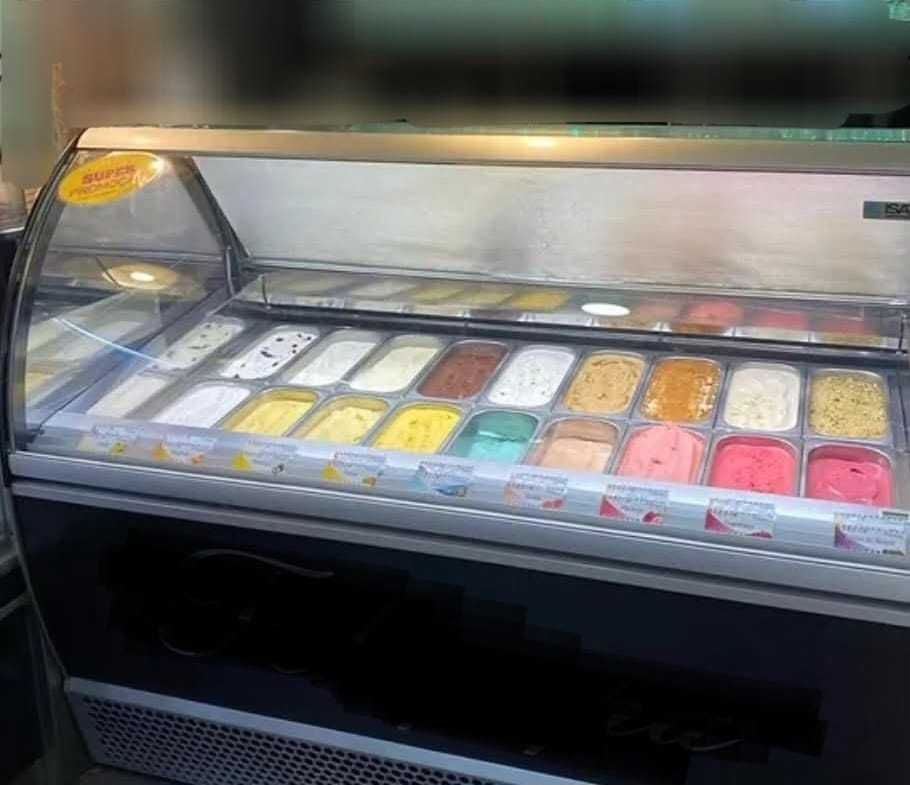 EXPOSITOR DE GELADOS