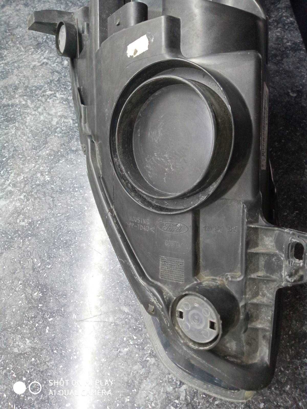 Фара левая Ford C-Max 2010-2014 гг AM5113W030AE