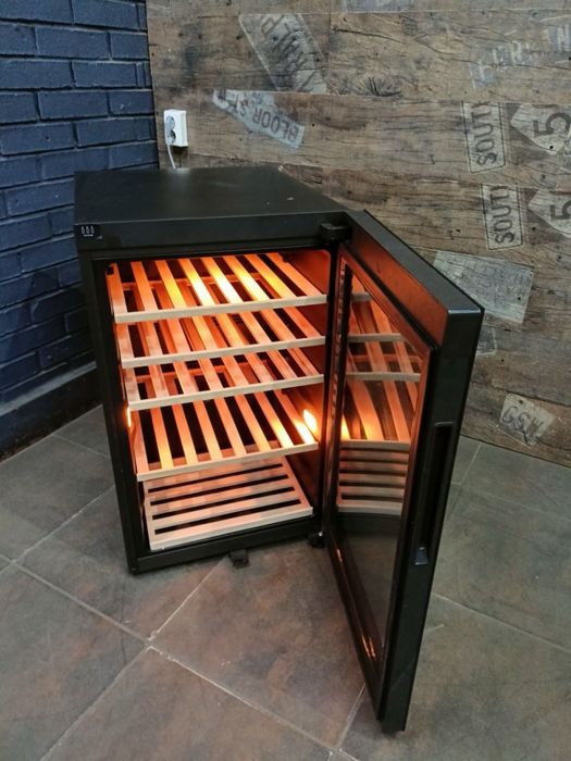 Винна шафа холодильник на 54 пляшки Medion MD37364 СТОК !