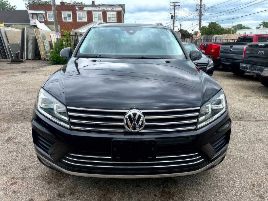Volkswagen Touareg VR6 Lux      2016