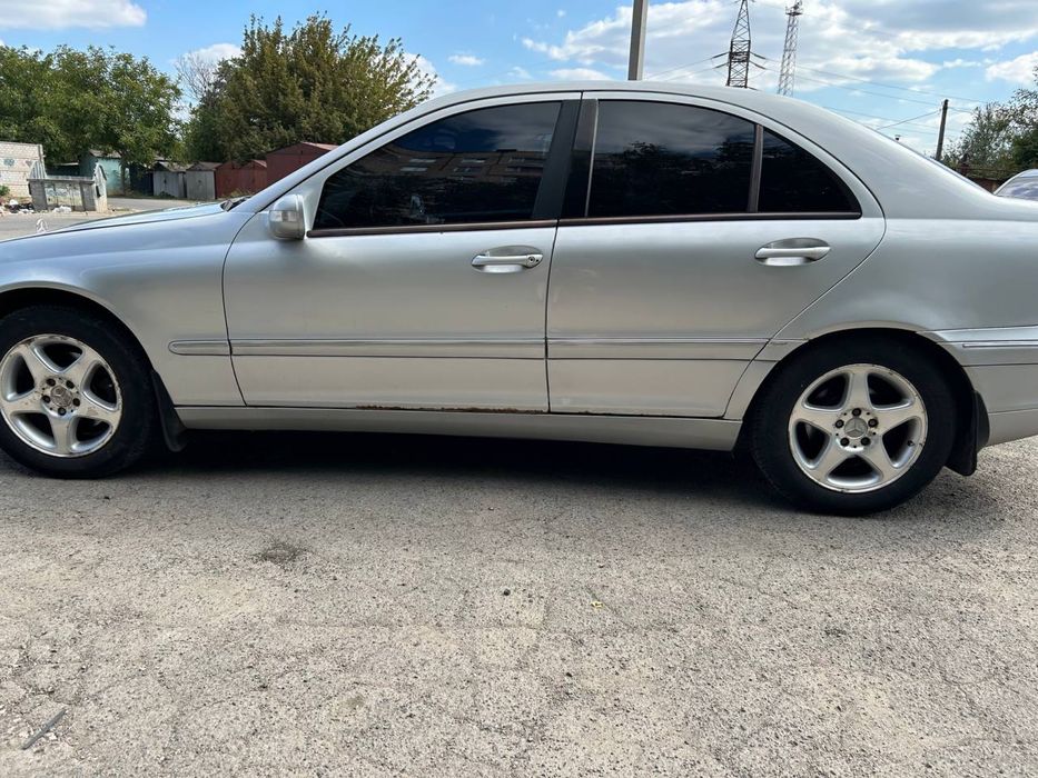 Mercedes C класса W203
