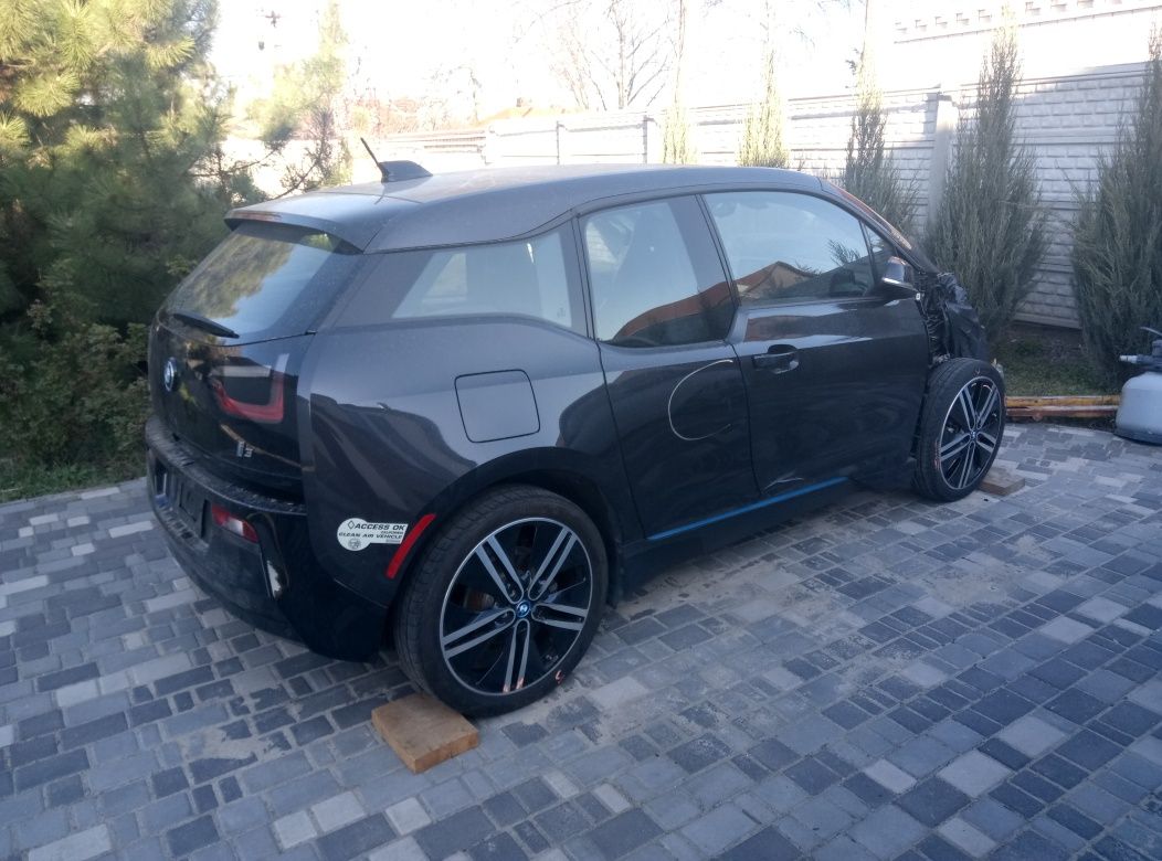 BMW I3 под разборку!