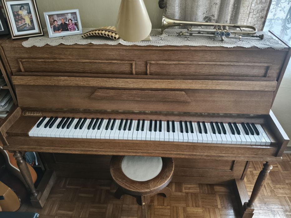 Pianino Calisia 1978/79 – stan bardzo dobry – od nowości w jednym domu