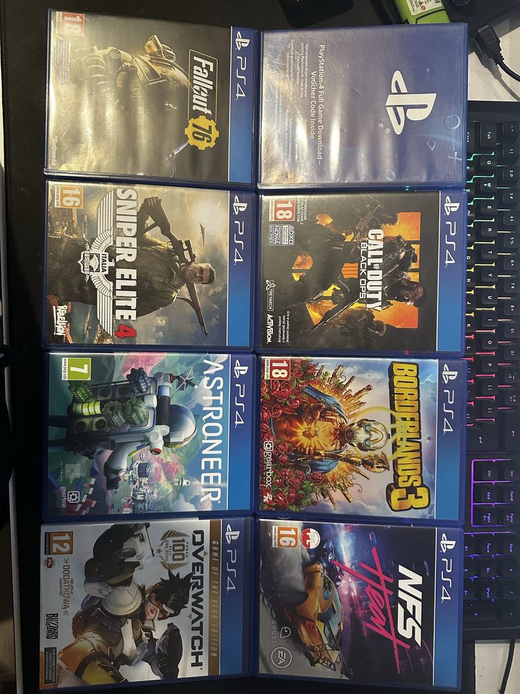 Konsola ps4 slim 500gb + 2 kontrolery + gry