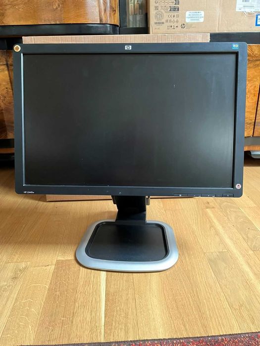 Profesjonalny monitor 24” HP L2445w, w pionie więcej niż Full HD