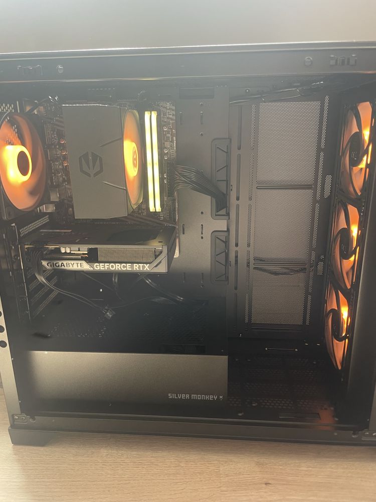 Komputer RTX5060/R5 8400F/32GB DDR5-1TB