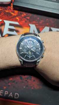 Casio  EDIFICE EFV-610D-1AV (как новые)