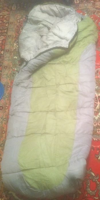Продам зимний спальный мешок