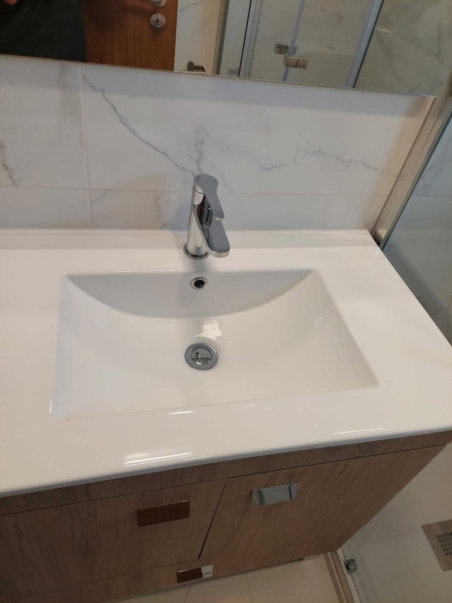 Moradia t2 90m²  com terraço de 60m² em cruz de pau amora seixal