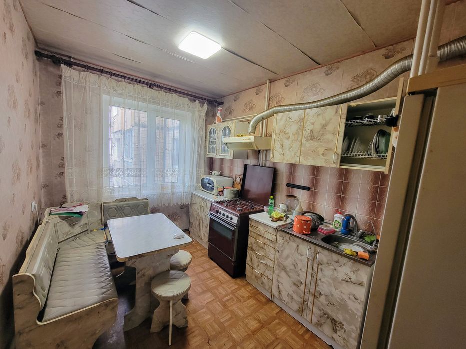 3 комнатная Вечерний Бульвар, 14  в Саксаганском районе