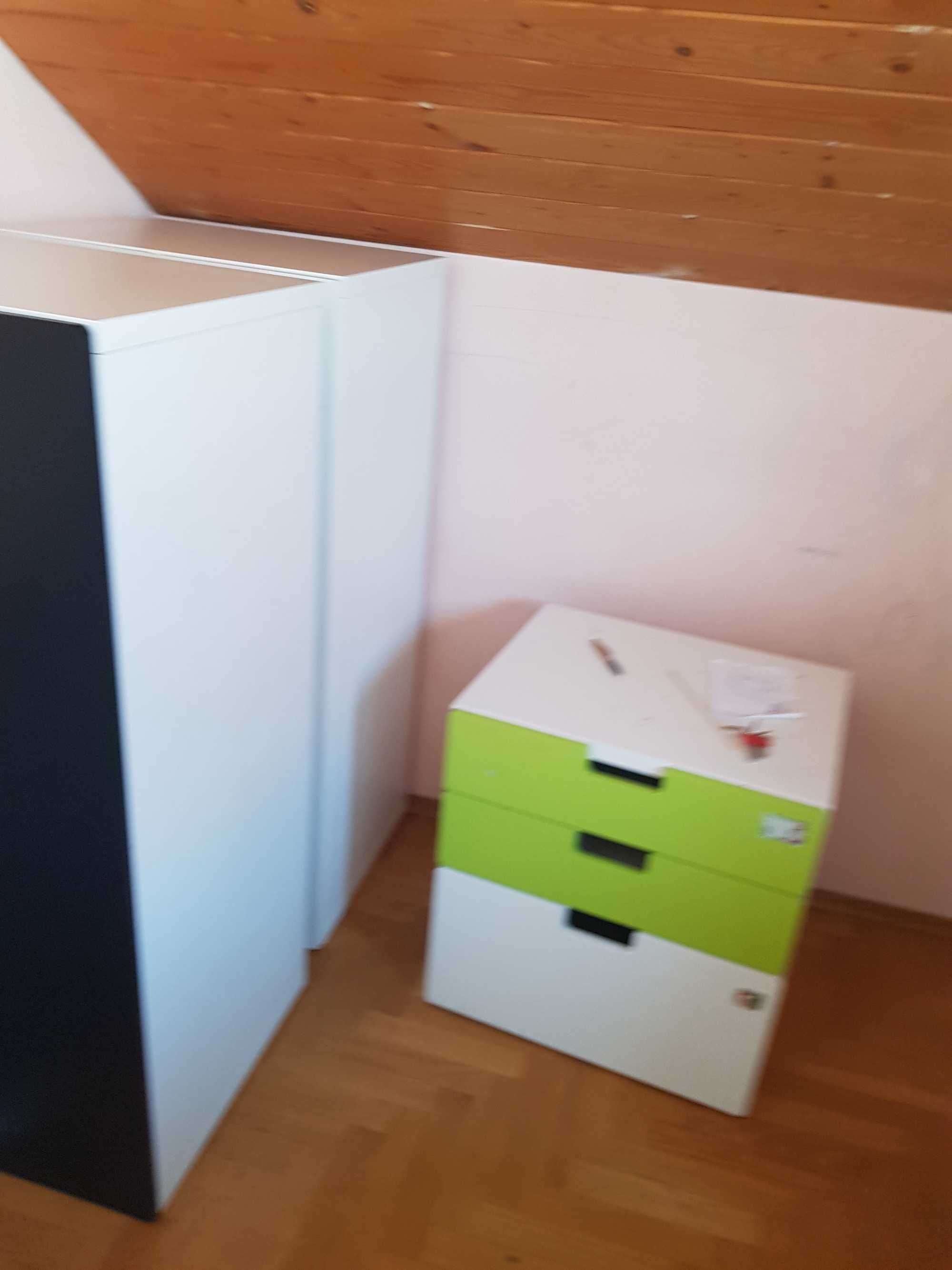 niska komoda szafka z szufladami zielona biała Stuvia Ikea wys  64 cm