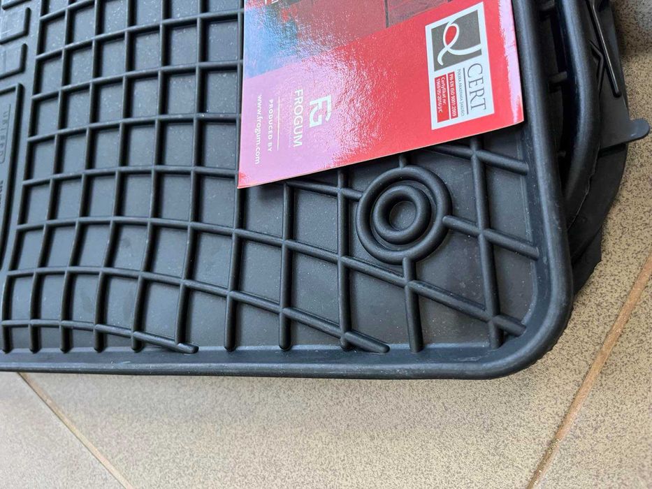 --Коврики в Салон--ПОЛЬША--Frogum Ель торо -на ВСІ АВТО--- КОМПЛЕКТ