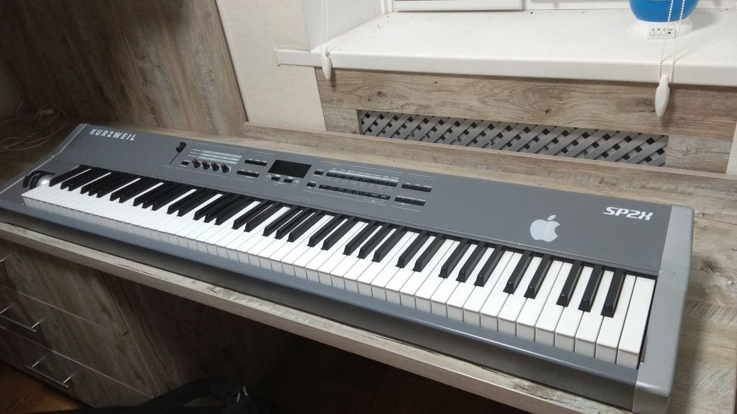 Цыфровое Пианино, Электропианино,(Синтезатор) Kurzweil SP2X