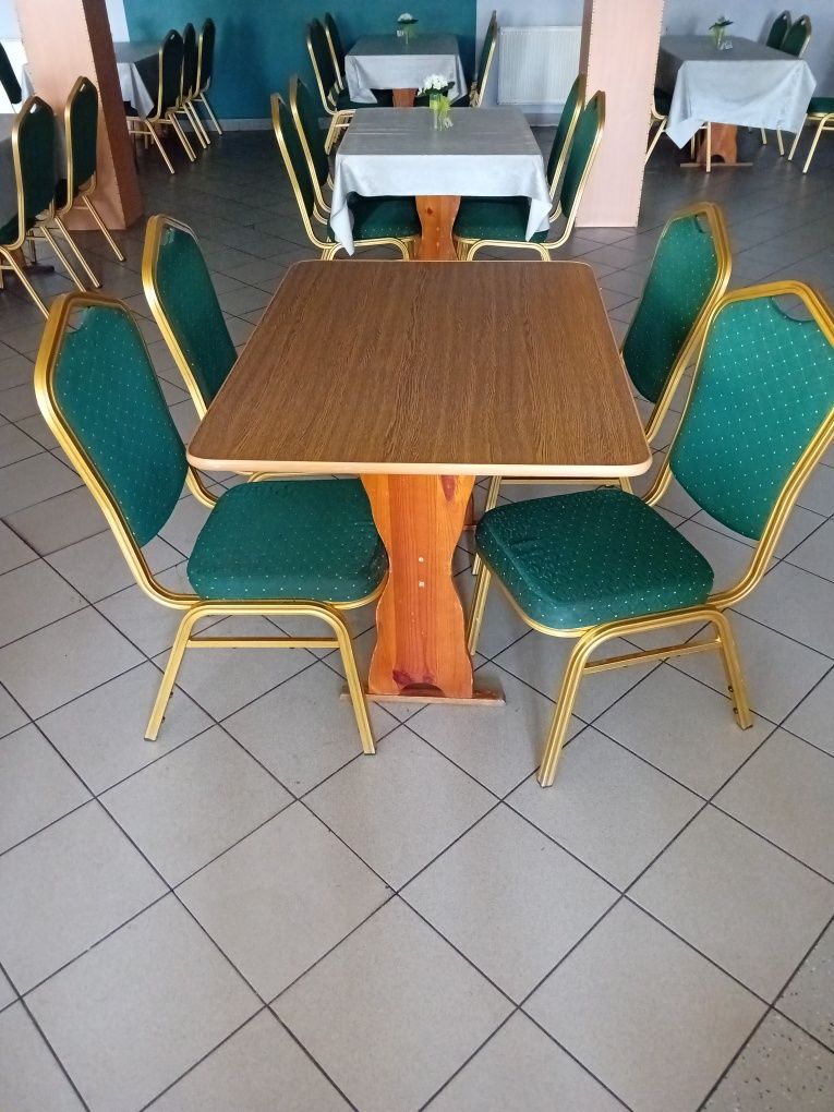Stół + 4 krzesła