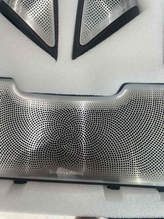 Накладки на динамики Bowers & Wilkins для BMW 7 G11 G12 (2015-2022)