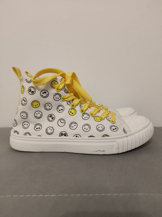 Białe buty trampki za kostkę Smiley World 37
