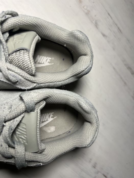 Продам жіночі кросівки nike