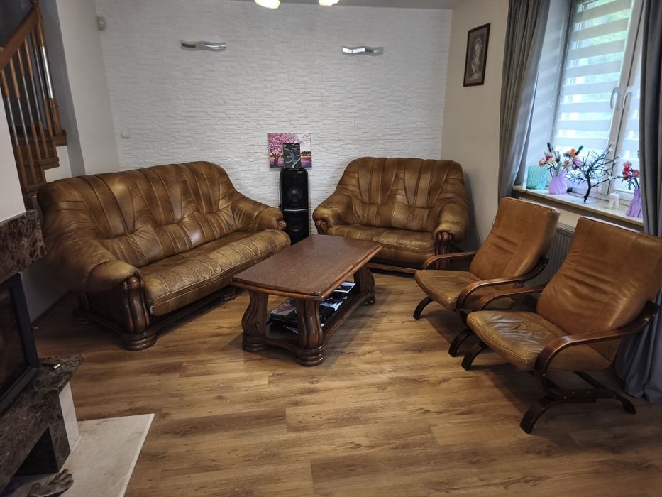 Sprzedam Sofę skórzaną komplet