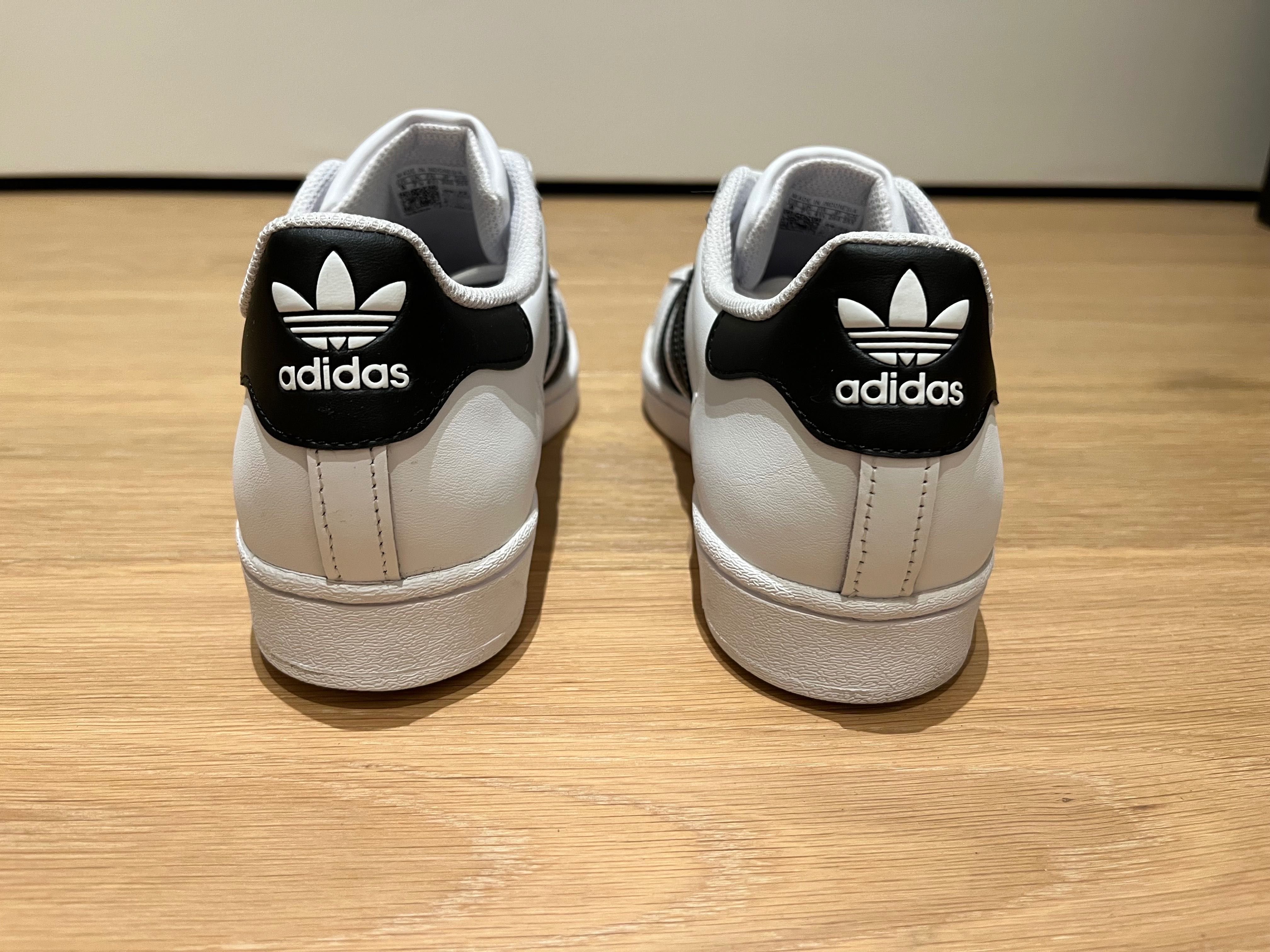 Buty Adidas Superstar, białe, rozm. 41 i 1/3