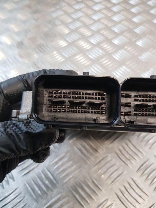 Sterownik Silnika 4F1907559 4F1910559N 5Wp45018 Audi A6 C6 3.2 V6 05R-