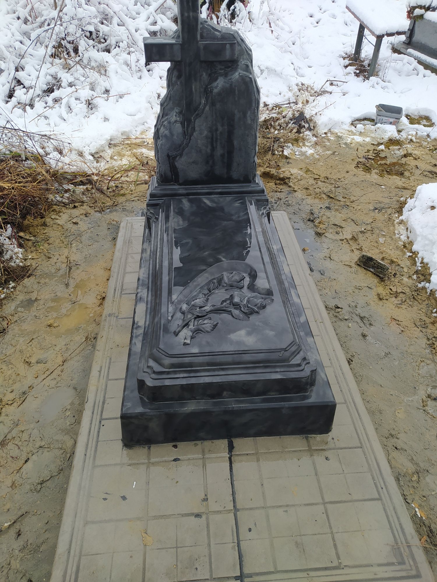 Пам'ятник одинарний  18000