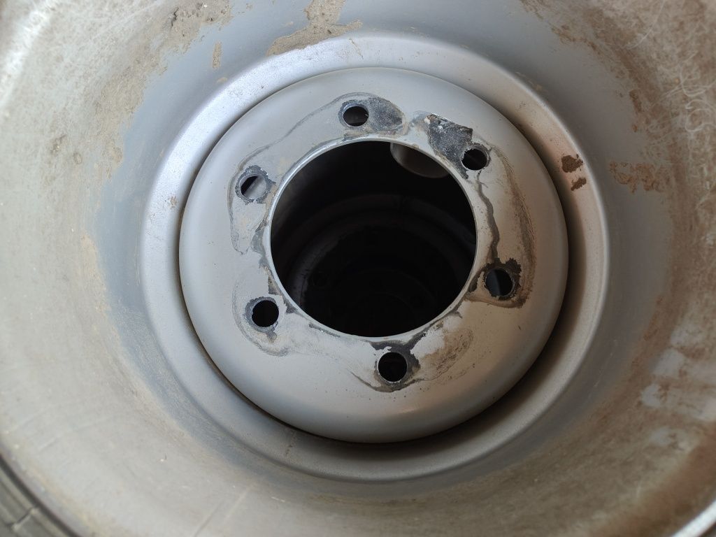 Sprzedam opony  400/60/15.5
