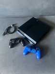 Playstation 4 i dwa pady