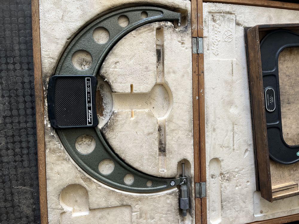 Mikrometr zewnętrzny Mitutoyo 225-250 mm